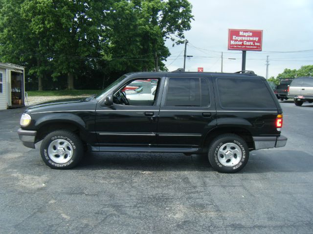 Ford Explorer 1997 photo 7