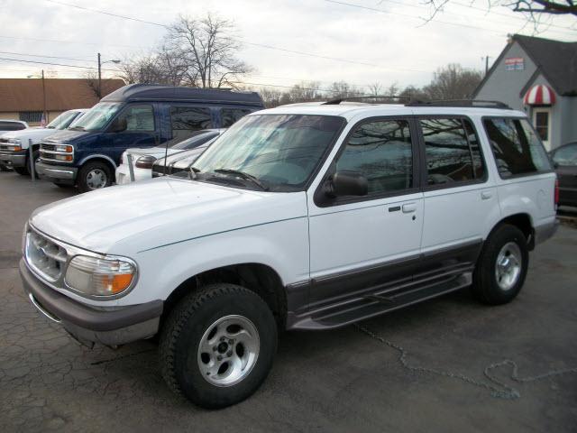 Ford Explorer ESi Sport Utility