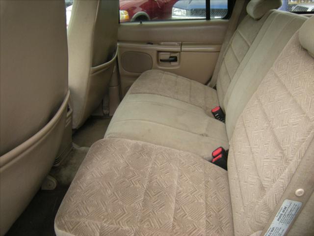 Ford Explorer 1998 photo 2
