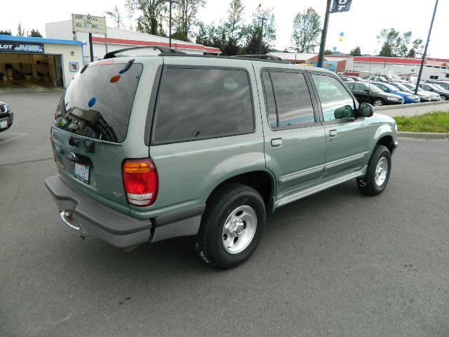 Ford Explorer 1998 photo 1