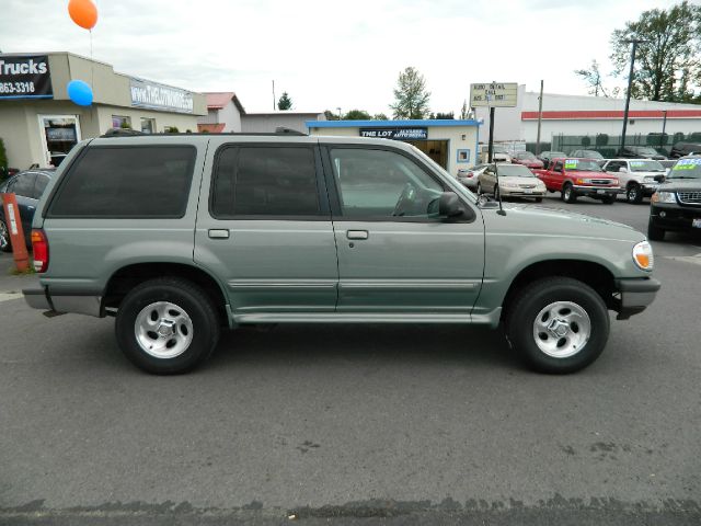 Ford Explorer 1998 photo 3