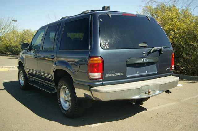 Ford Explorer 1998 photo 16