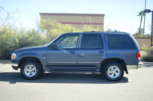 Ford Explorer 1998 photo 3
