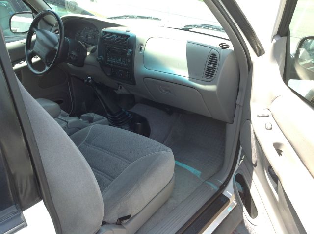 Ford Explorer 1998 photo 11