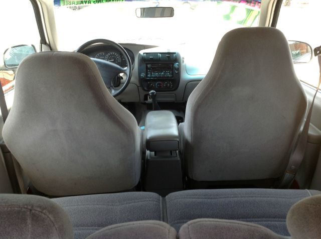 Ford Explorer 1998 photo 3