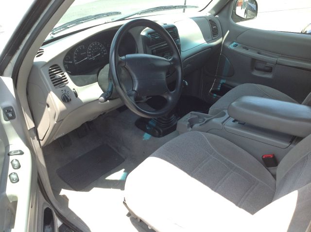 Ford Explorer 1998 photo 5