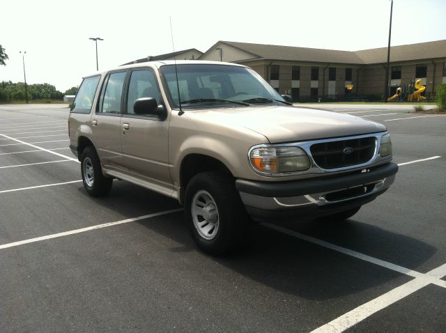 Ford Explorer 1998 photo 3