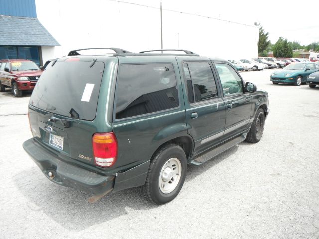 Ford Explorer 1998 photo 1