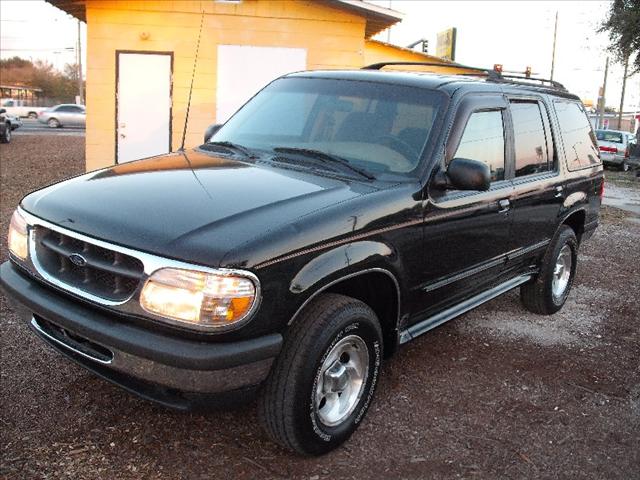 Ford Explorer ESi Sport Utility