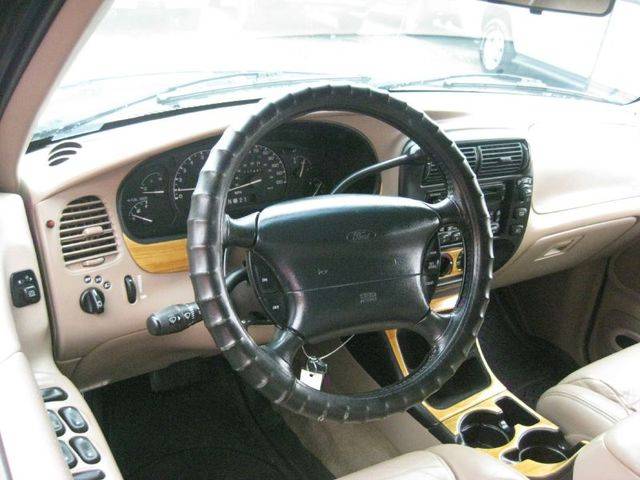 Ford Explorer 1998 photo 2