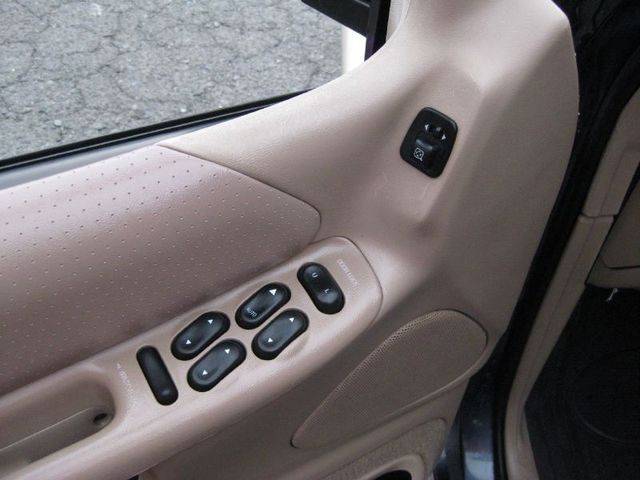 Ford Explorer 1998 photo 3