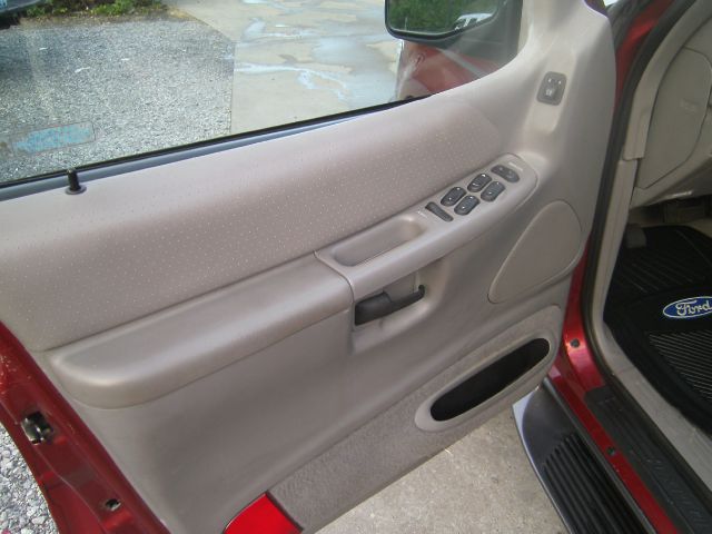 Ford Explorer 1998 photo 2