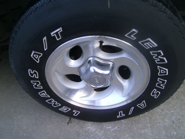 Ford Explorer 1998 photo 3