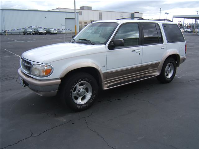 Ford Explorer 1998 photo 1