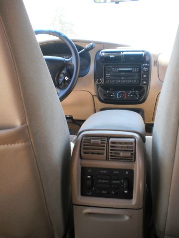 Ford Explorer 1998 photo 1