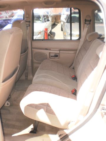 Ford Explorer 1998 photo 11