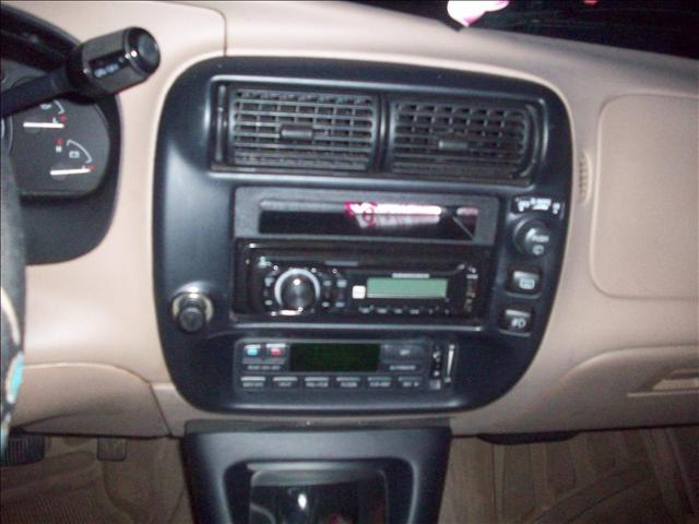 Ford Explorer 1998 photo 2