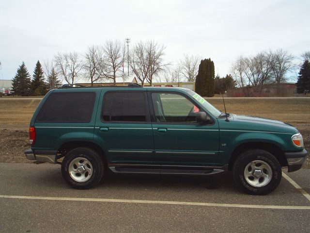 Ford Explorer 1998 photo 3