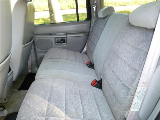 Ford Explorer 1998 photo 3