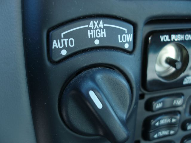 Ford Explorer 1998 photo 20