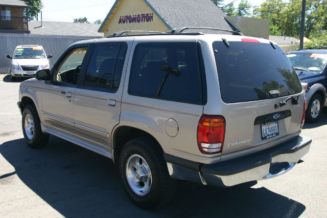 Ford Explorer 1998 photo 4