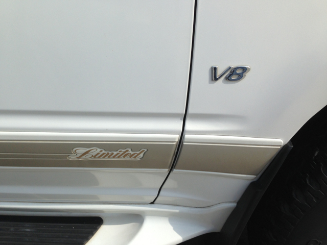 Ford Explorer 1998 photo 4