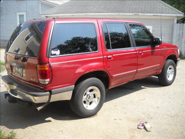 Ford Explorer 1998 photo 3
