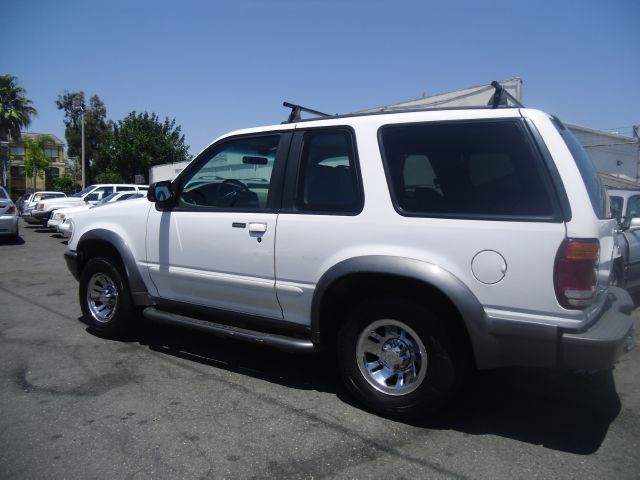 Ford Explorer 1998 photo 2