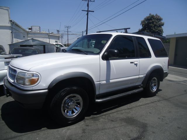 Ford Explorer 1998 photo 3