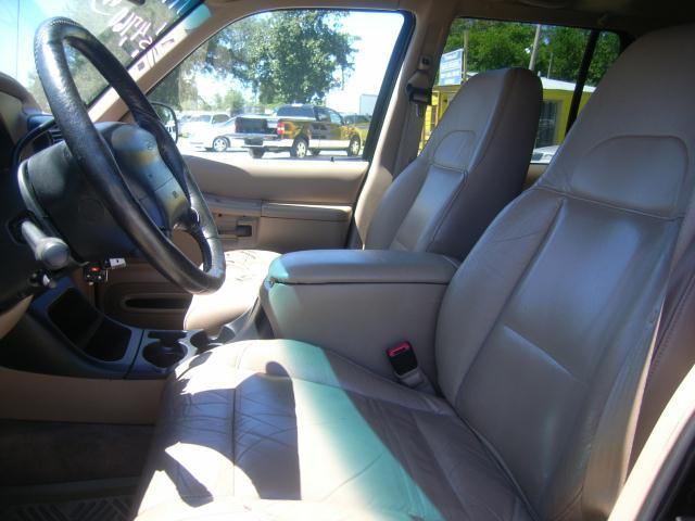 Ford Explorer 1999 photo 3