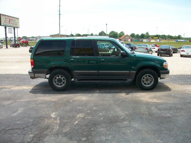 Ford Explorer 1999 photo 3