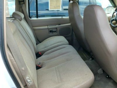Ford Explorer Crew Cab Short Box 2-wheel Drive SLE SUV