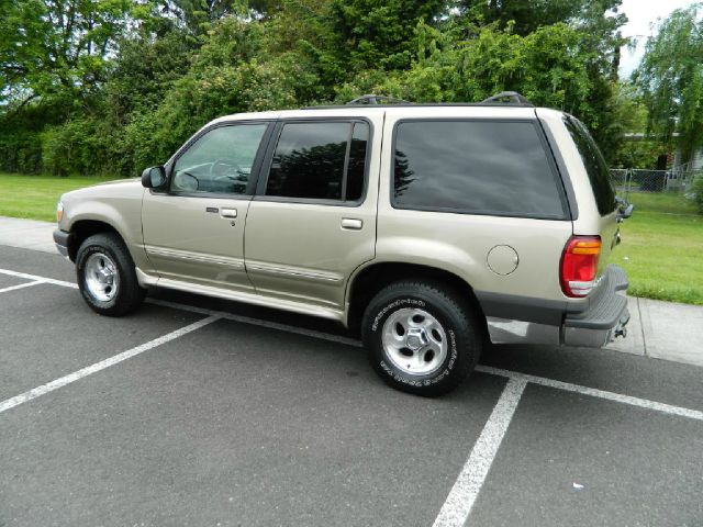 Ford Explorer 1999 photo 1