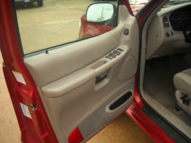 Ford Explorer 1999 photo 2