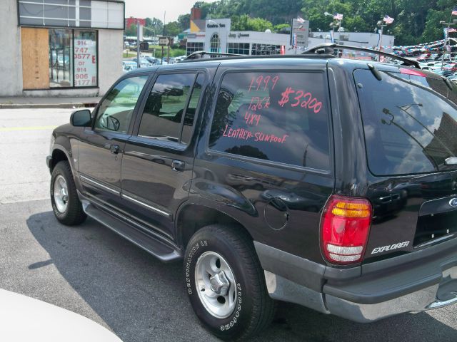Ford Explorer 1999 photo 2