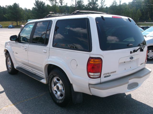 Ford Explorer 1999 photo 3