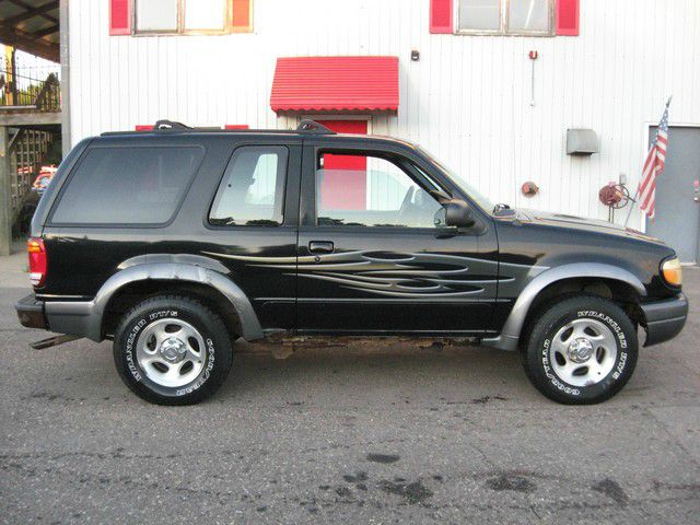 Ford Explorer 1999 photo 3