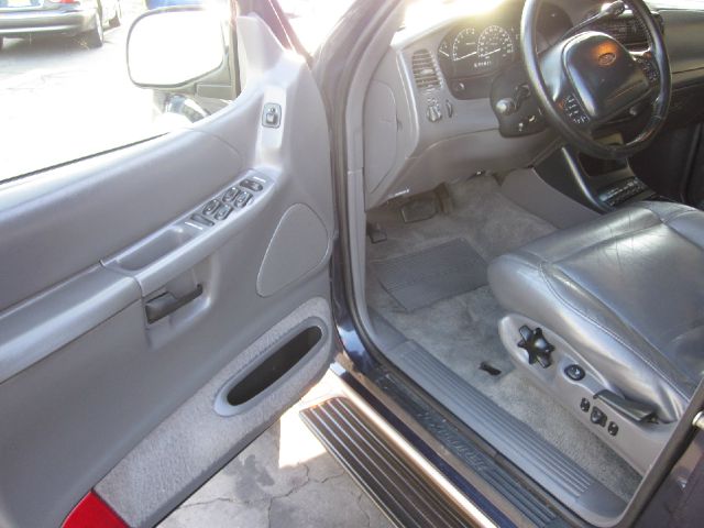 Ford Explorer 1999 photo 15