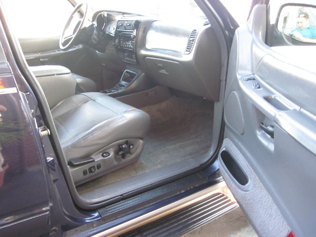 Ford Explorer 1999 photo 9