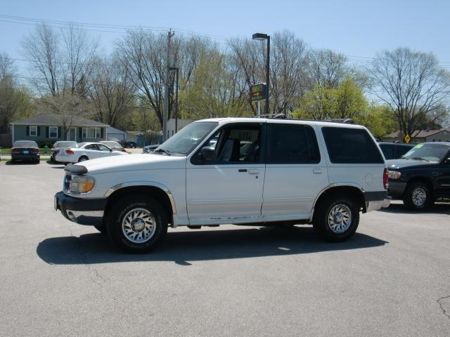 Ford Explorer 1999 photo 2