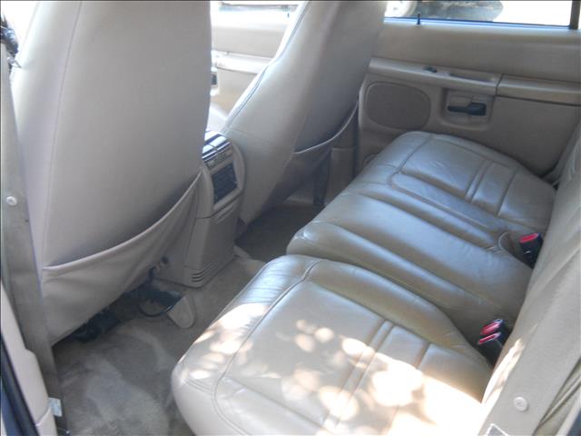 Ford Explorer 1999 photo 6
