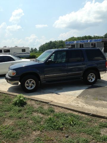 Ford Explorer Unknown SUV