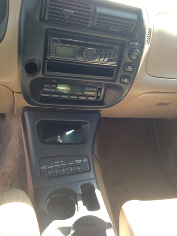 Ford Explorer 1999 photo 4