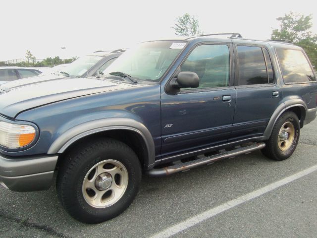 Ford Explorer 1999 photo 4