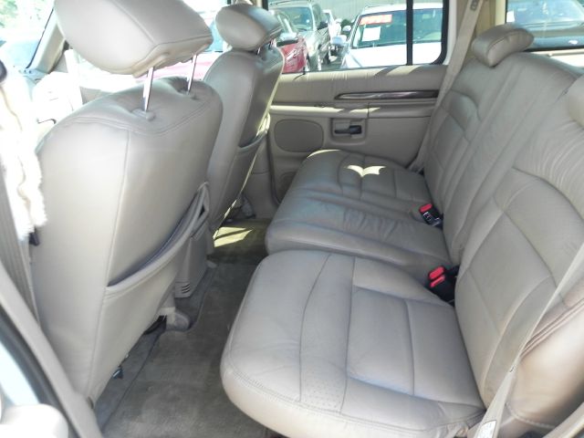 Ford Explorer 1999 photo 1