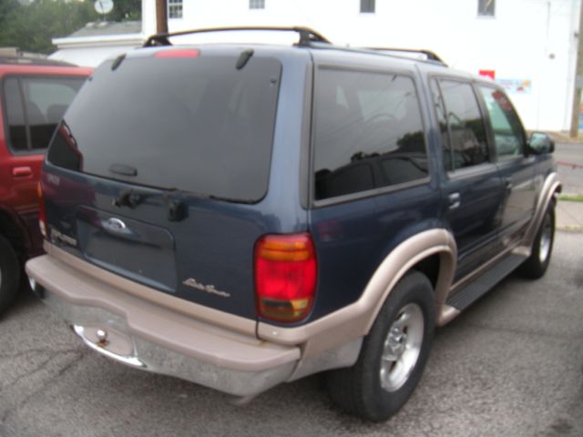 Ford Explorer 2000 photo 4