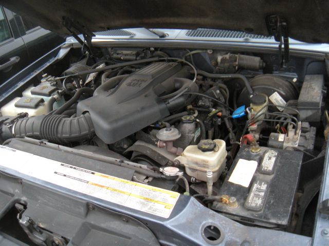 Ford Explorer 2000 photo 5