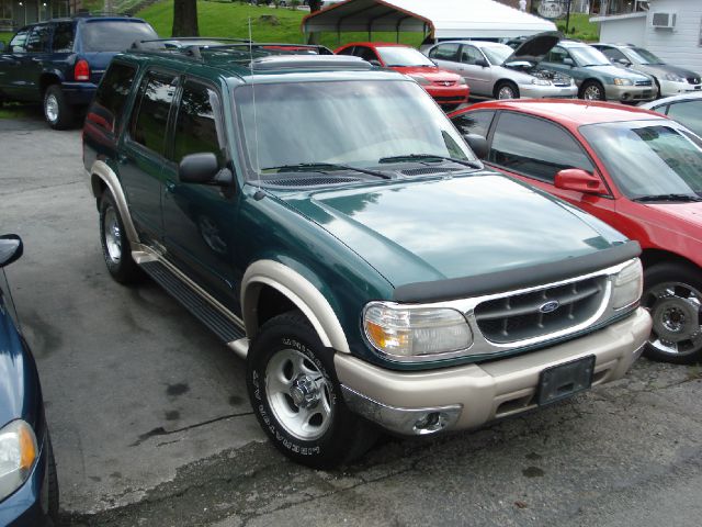 Ford Explorer 2000 photo 3