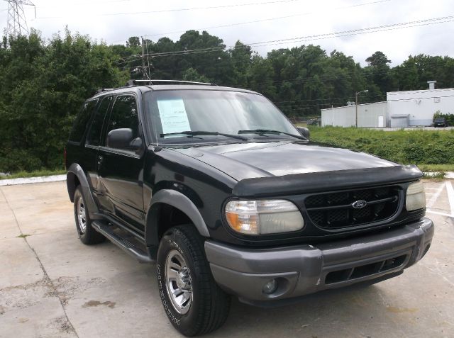 Ford Explorer SLT 15 SUV