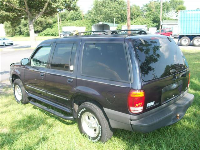 Ford Explorer 2000 photo 3